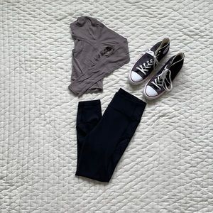 Lululemon In Movement Tight 25” in Everlux fabric